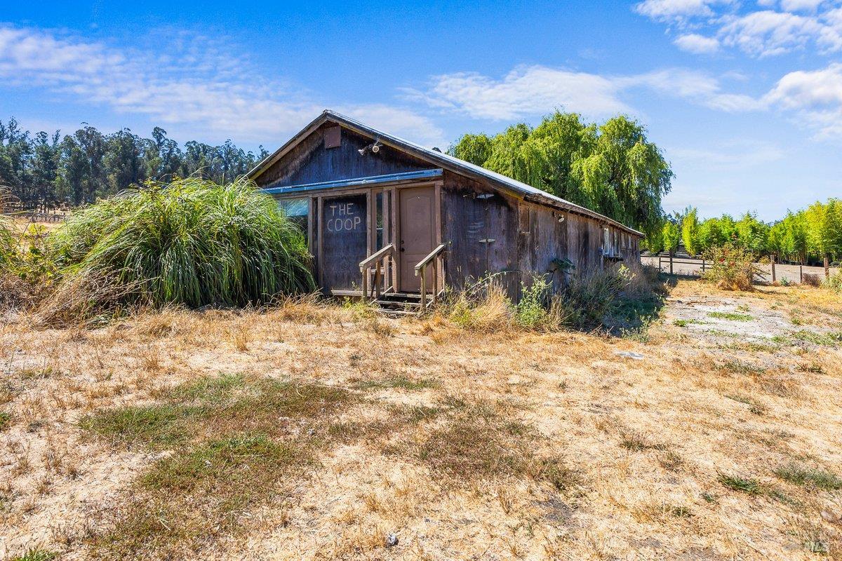 Detail Gallery Image 49 of 67 For 300 W Railroad Ave, Cotati,  CA 94931 - 3 Beds | 3 Baths