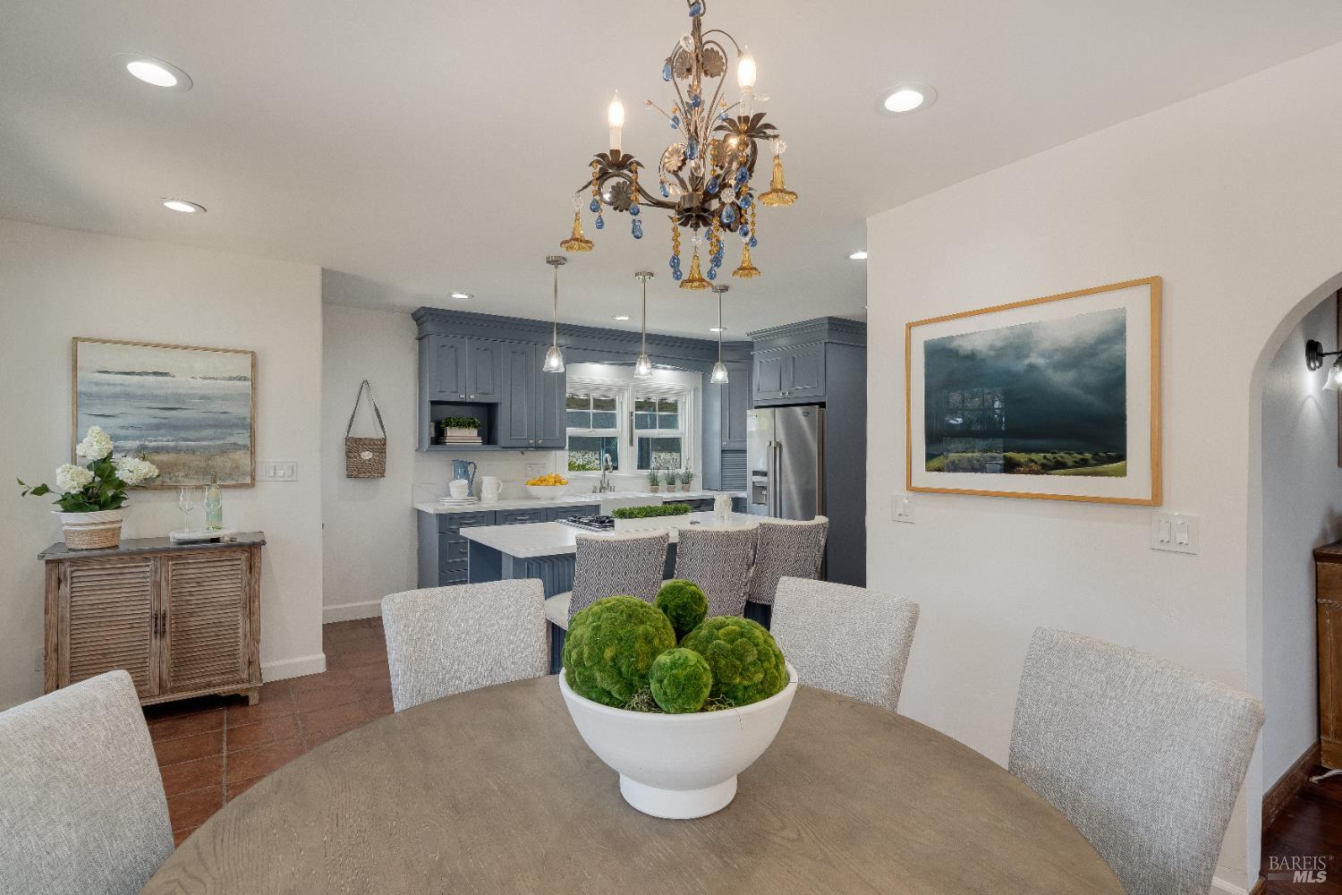 Detail Gallery Image 11 of 77 For 203 E 1st St, Napa,  CA 94559 - 4 Beds | 2/1 Baths