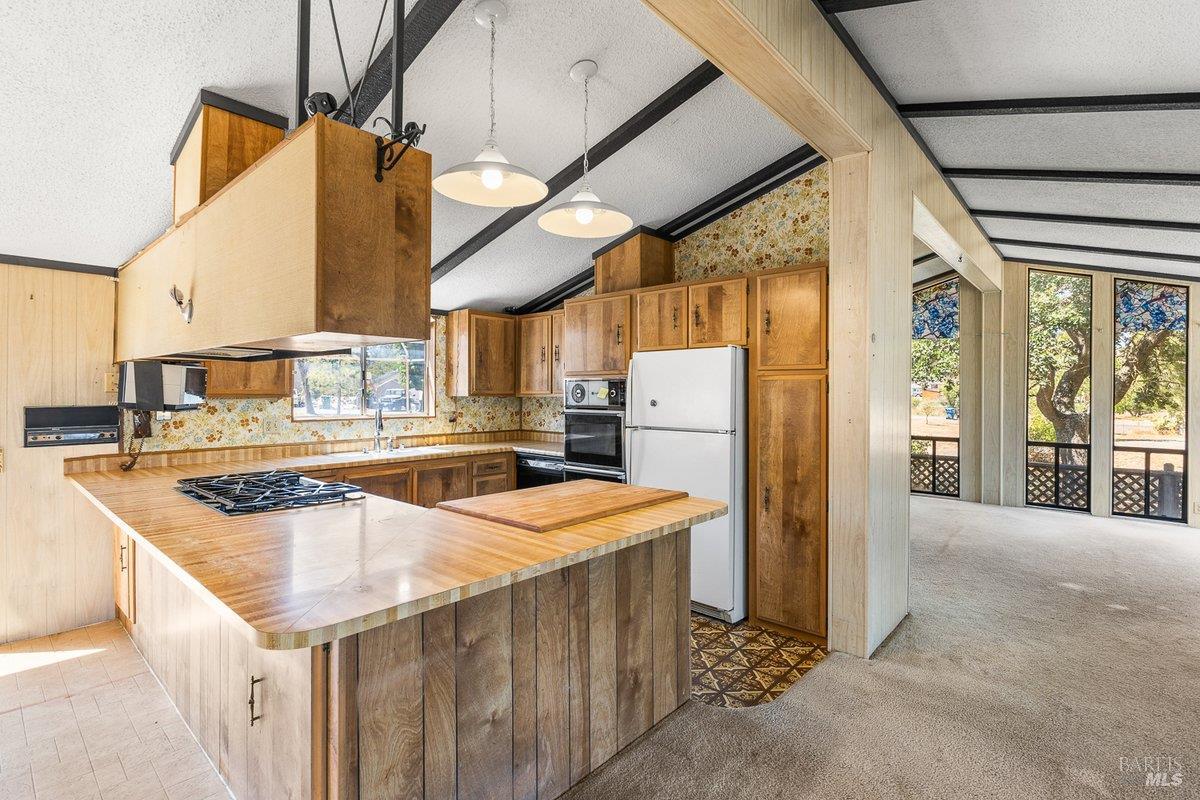 Detail Gallery Image 29 of 67 For 300 W Railroad Ave, Cotati,  CA 94931 - 3 Beds | 3 Baths
