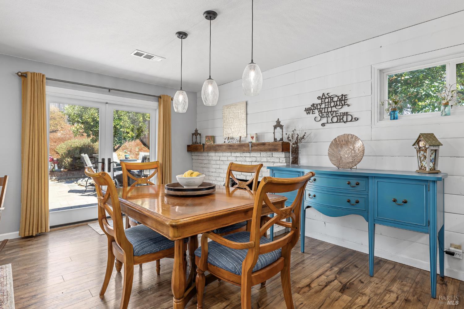 Detail Gallery Image 13 of 33 For 131 Hartford Ave, Vacaville,  CA 95687 - 4 Beds | 2 Baths