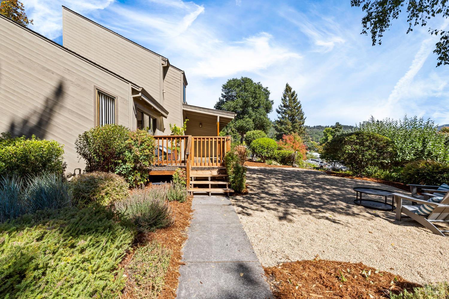 Detail Gallery Image 4 of 70 For 4795 Ponderosa Dr, Santa Rosa,  CA 95404 - 4 Beds | 3/1 Baths