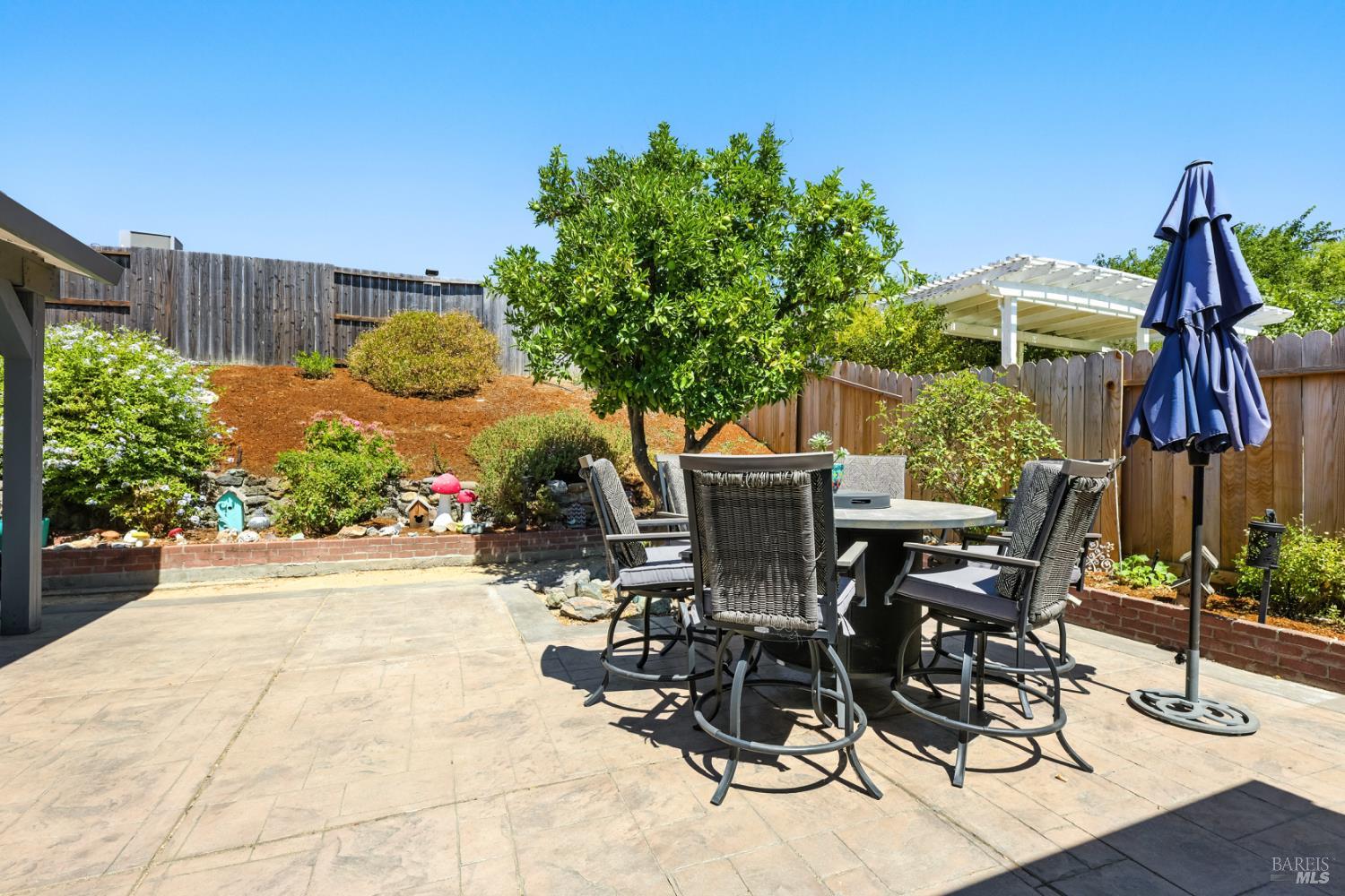 Detail Gallery Image 24 of 33 For 131 Hartford Ave, Vacaville,  CA 95687 - 4 Beds | 2 Baths