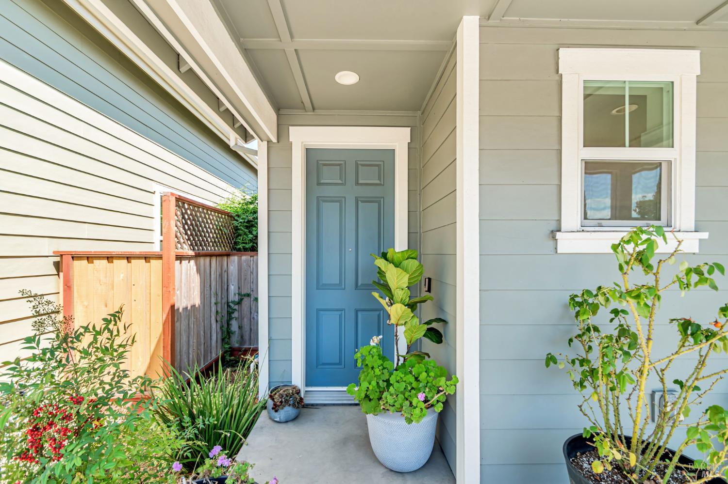 Detail Gallery Image 5 of 41 For 1493 W 3rd St, Santa Rosa,  CA 95401 - 4 Beds | 3 Baths
