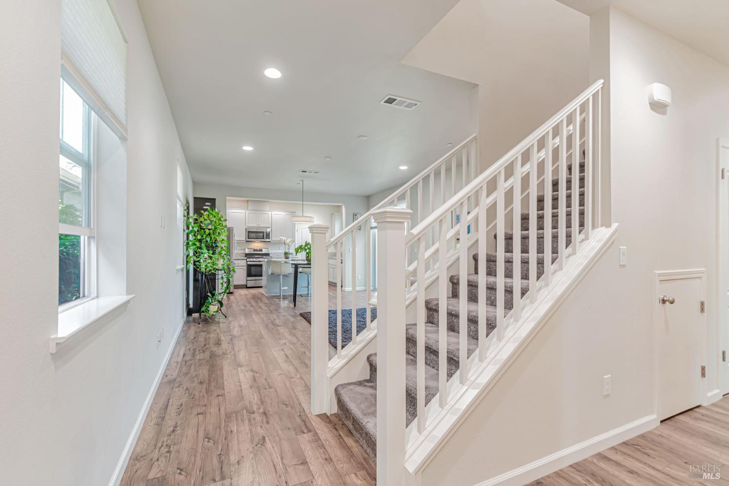 Detail Gallery Image 29 of 41 For 1493 W 3rd St, Santa Rosa,  CA 95401 - 4 Beds | 3 Baths