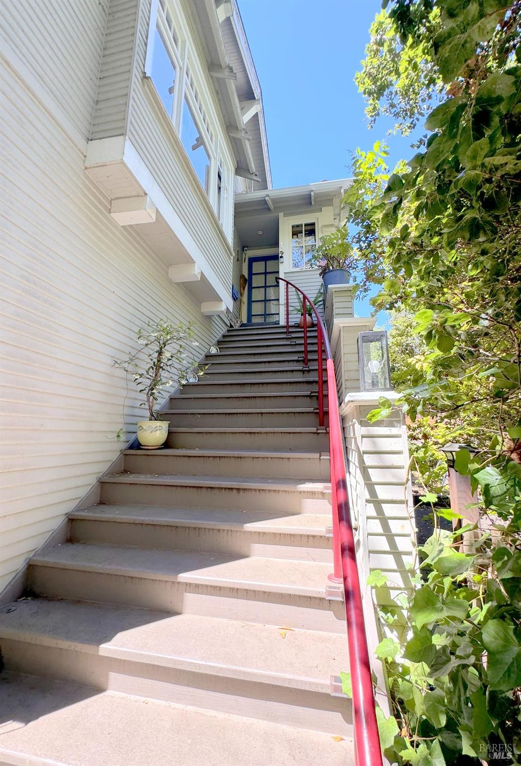 Detail Gallery Image 7 of 32 For 107 Stadium Ave, Mill Valley,  CA 94941 - – Beds | – Baths