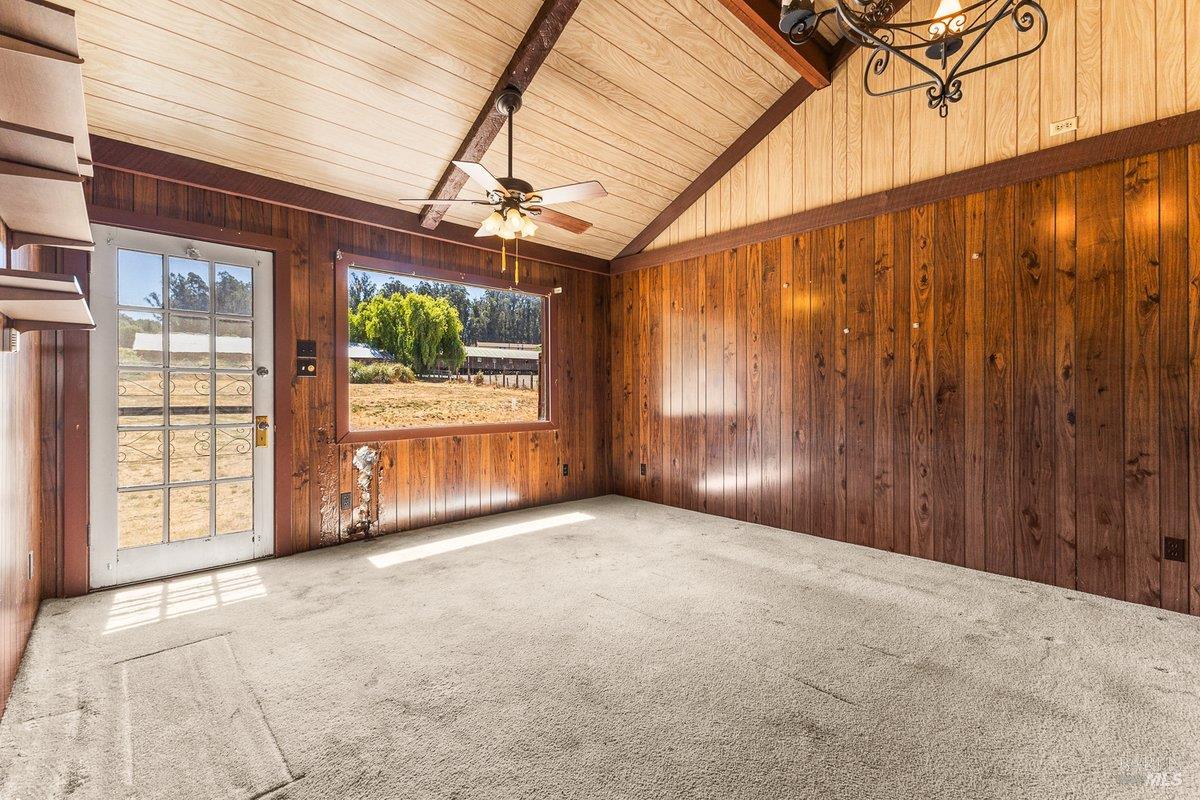 Detail Gallery Image 8 of 67 For 300 W Railroad Ave, Cotati,  CA 94931 - 3 Beds | 3 Baths