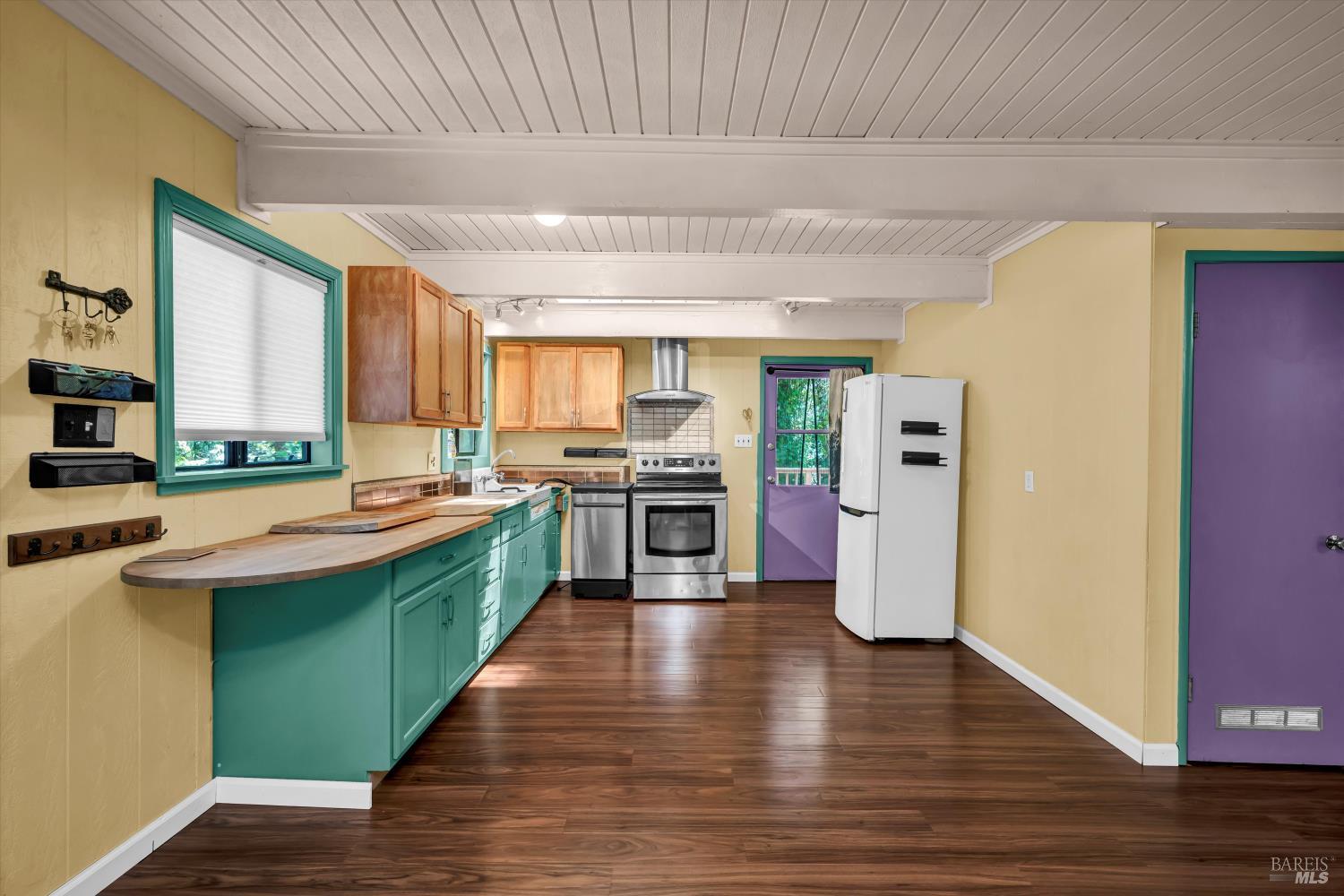 Detail Gallery Image 2 of 24 For 17097 Dogwood Way, Middletown,  CA 95461 - 2 Beds | 1 Baths