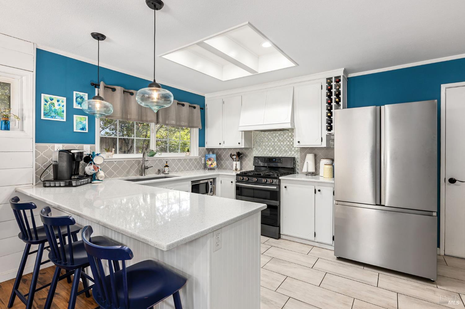 Detail Gallery Image 9 of 33 For 131 Hartford Ave, Vacaville,  CA 95687 - 4 Beds | 2 Baths