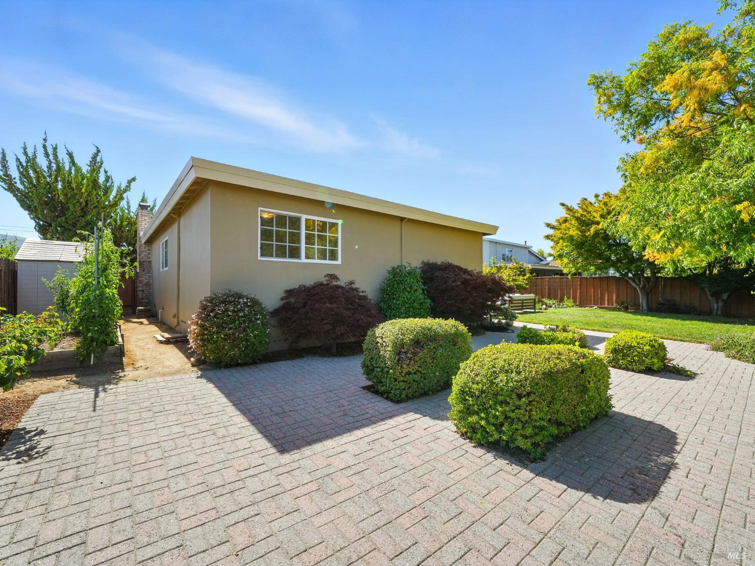 Detail Gallery Image 25 of 40 For 1388 Donna St, Novato,  CA 94947 - 3 Beds | 2 Baths