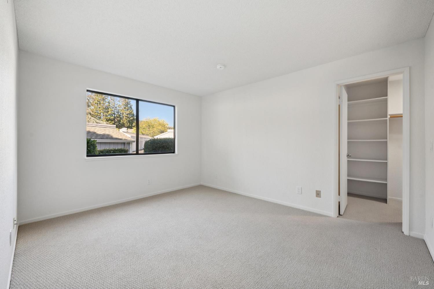 Detail Gallery Image 12 of 24 For 58 Hector Ln, Novato,  CA 94949 - 2 Beds | 1 Baths