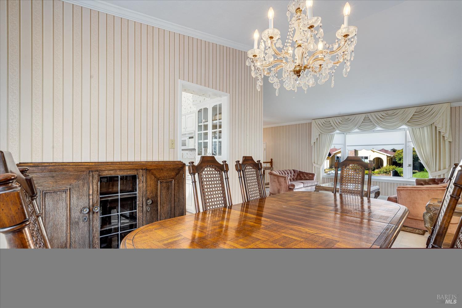Detail Gallery Image 12 of 48 For 3968 Montrose St, Napa,  CA 94558 - 4 Beds | 3/1 Baths
