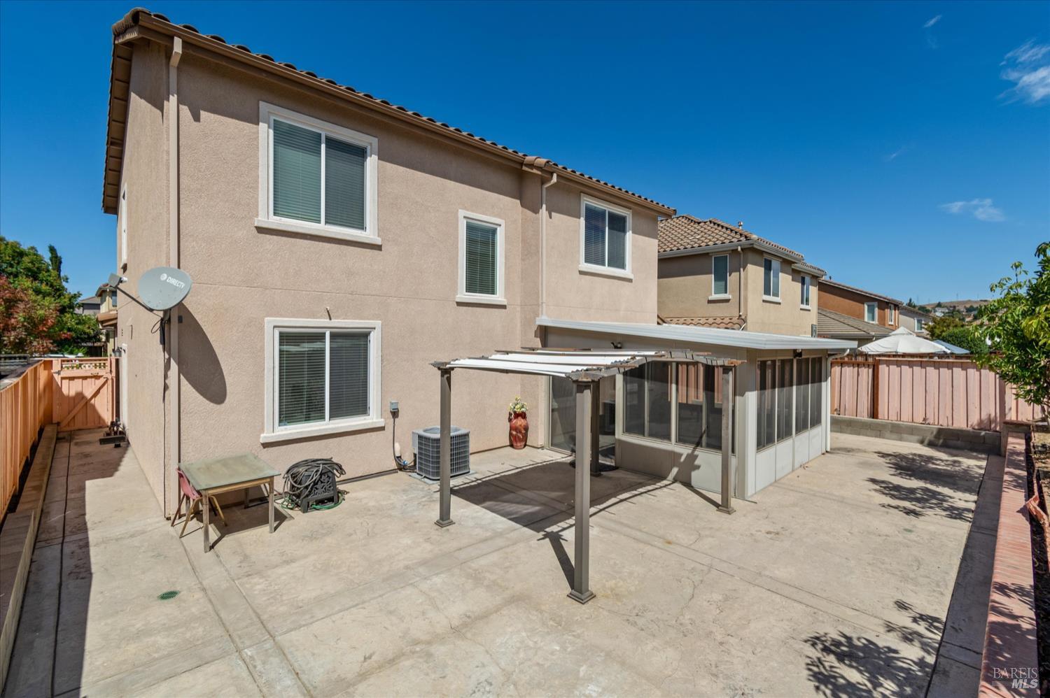 Detail Gallery Image 13 of 13 For 7312 Abbey Dr, Vallejo,  CA 94591 - 5 Beds | 3 Baths