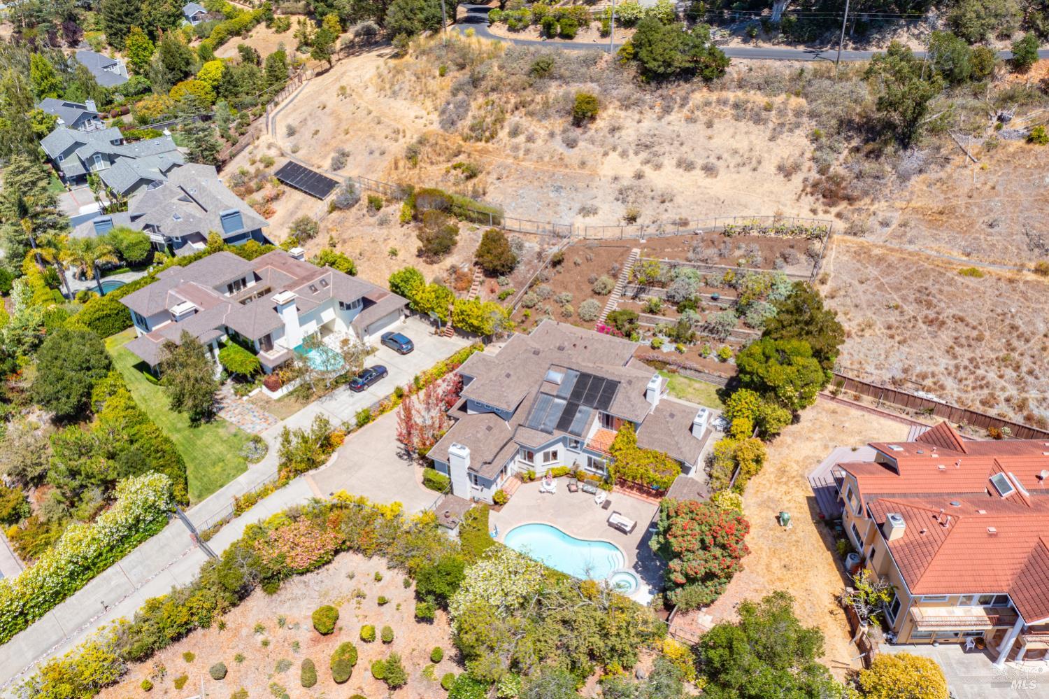Detail Gallery Image 21 of 25 For 63 Bay Way, San Rafael,  CA 94901 - 4 Beds | 3/1 Baths