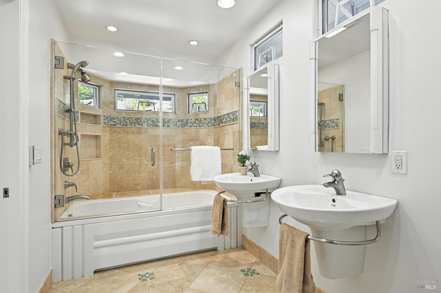 Detail Gallery Image 22 of 31 For 201 Deborah Ct, Novato,  CA 94949 - 4 Beds | 3 Baths