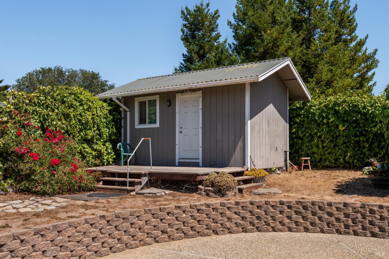 Detail Gallery Image 42 of 51 For 5414 Hessel Ave, Sebastopol,  CA 95472 - 3 Beds | 2 Baths