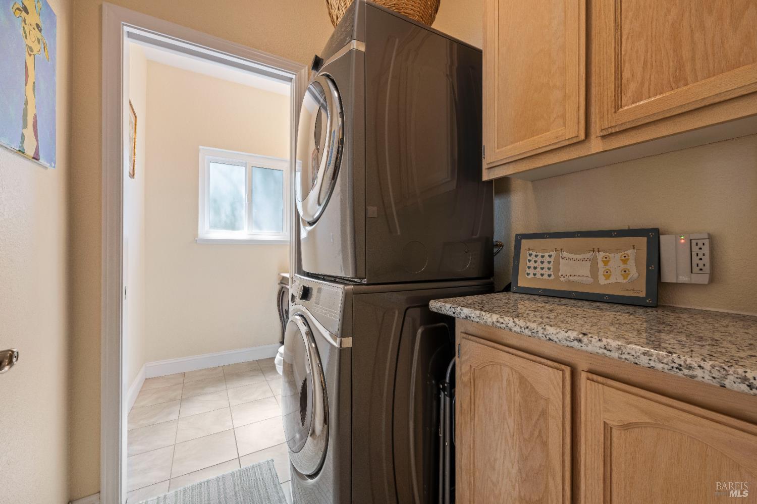 Detail Gallery Image 18 of 54 For 967 Cedar Brook Ln, Vacaville,  CA 95687 - 4 Beds | 2/1 Baths