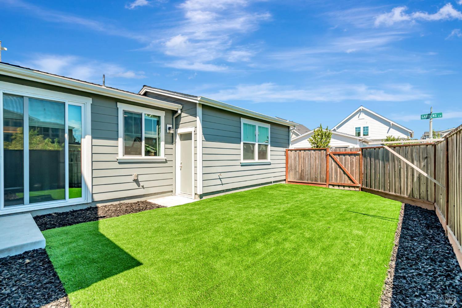 Detail Gallery Image 37 of 41 For 1493 W 3rd St, Santa Rosa,  CA 95401 - 4 Beds | 3 Baths
