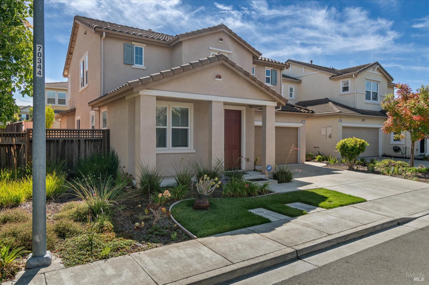 Detail Gallery Image 3 of 13 For 7312 Abbey Dr, Vallejo,  CA 94591 - 5 Beds | 3 Baths