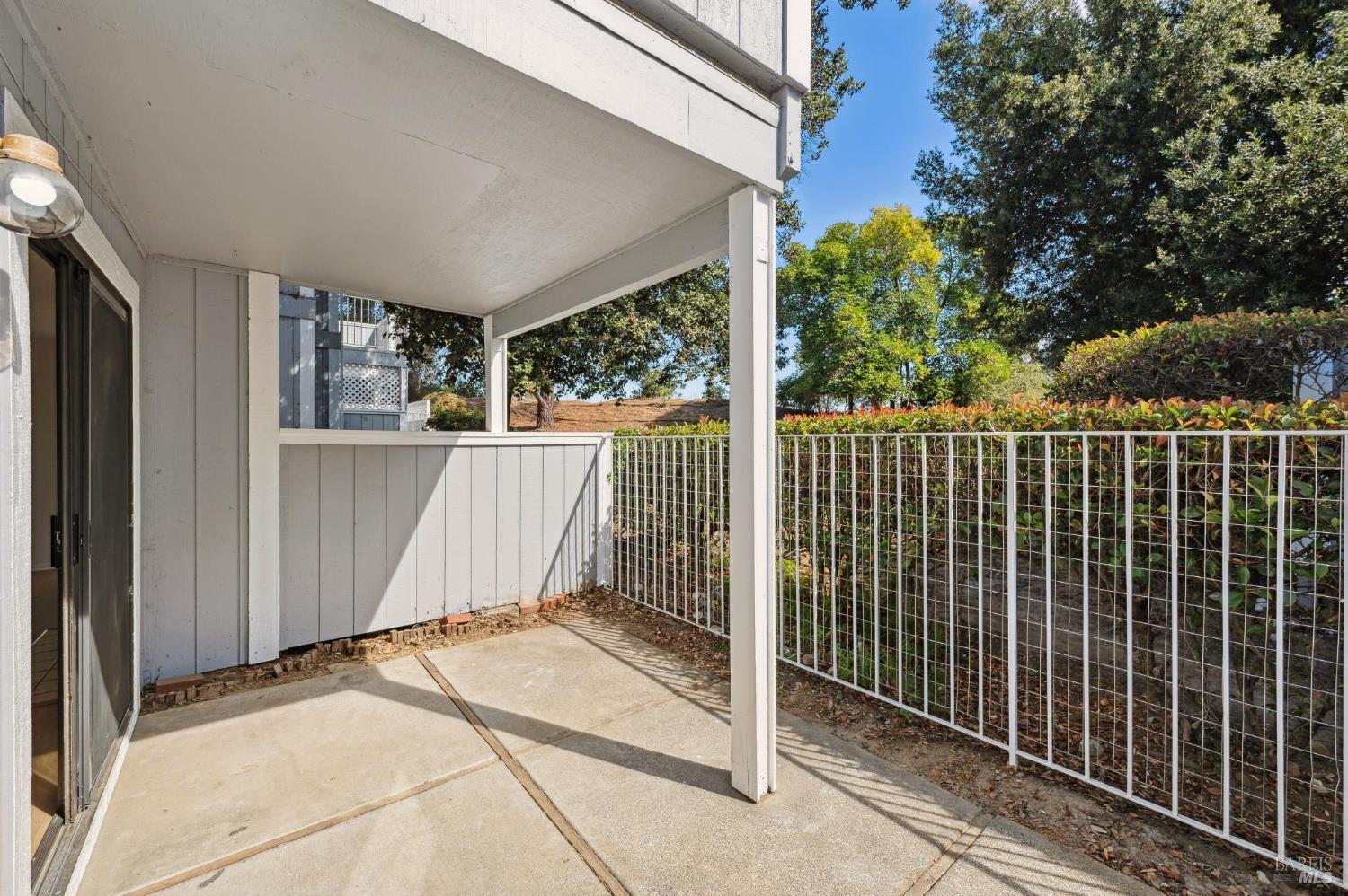 Detail Gallery Image 5 of 24 For 58 Hector Ln, Novato,  CA 94949 - 2 Beds | 1 Baths