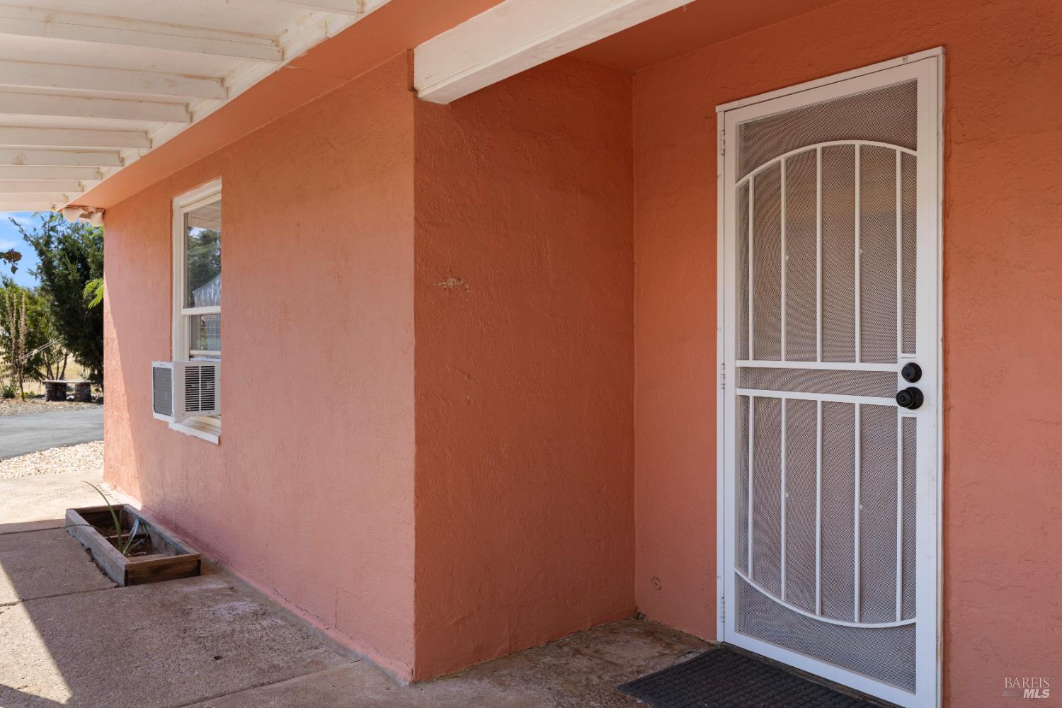 Detail Gallery Image 12 of 47 For 1720 E State Highway 20 Hwy, Upper Lake,  CA 95485 - 3 Beds | 1 Baths