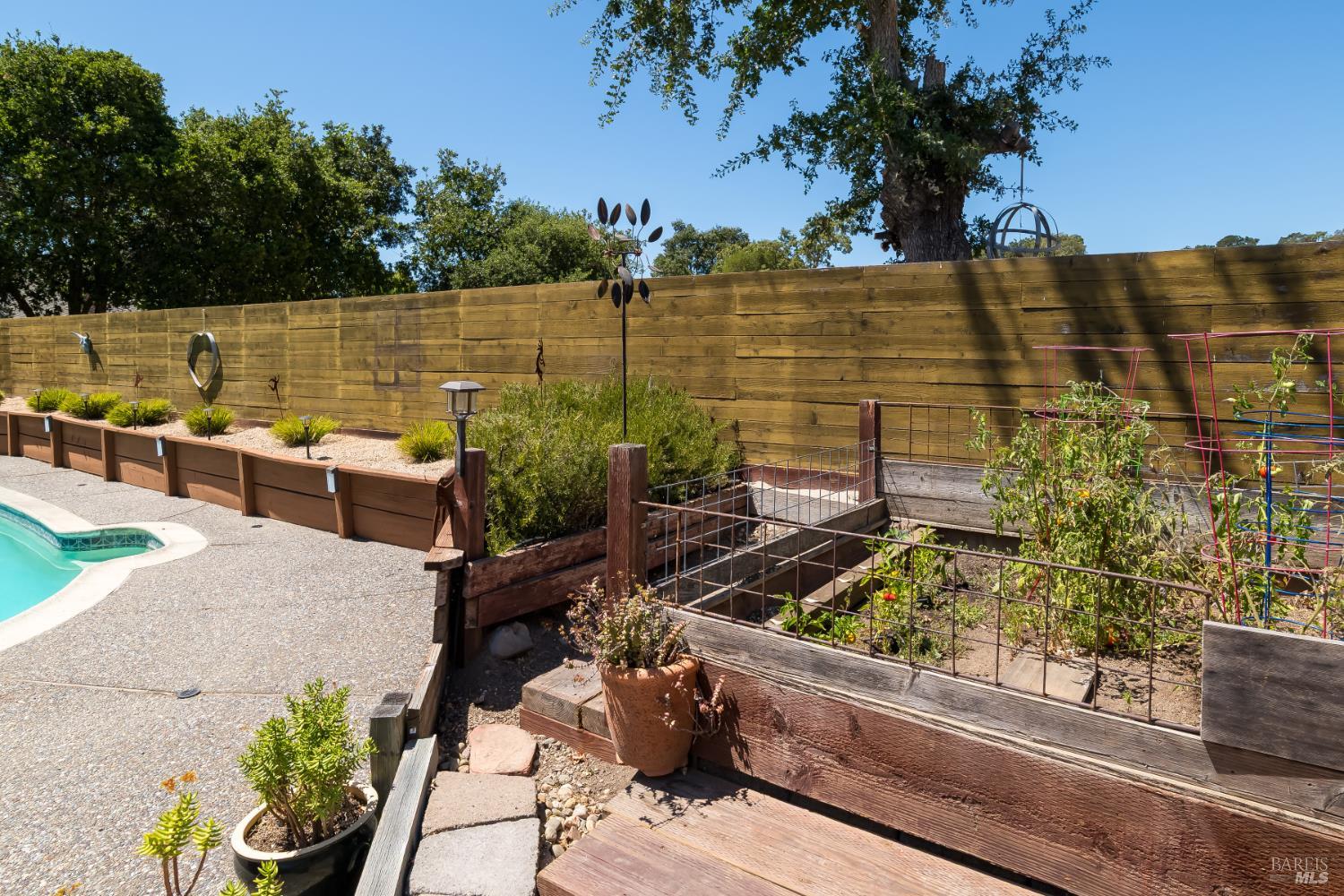 Detail Gallery Image 24 of 29 For 26 Sotelo Way, Novato,  CA 94945 - 4 Beds | 2/1 Baths