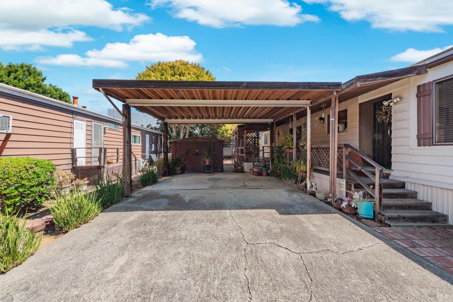 Detail Gallery Image 5 of 45 For 30 Constance Dr, Vallejo,  CA 94590 - 2 Beds | 2 Baths