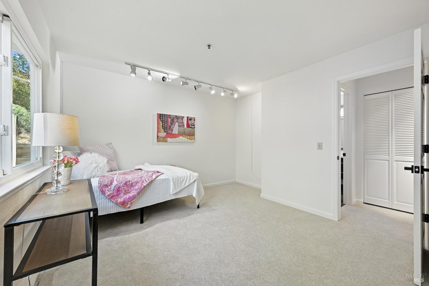Detail Gallery Image 15 of 31 For 201 Deborah Ct, Novato,  CA 94949 - 4 Beds | 3 Baths