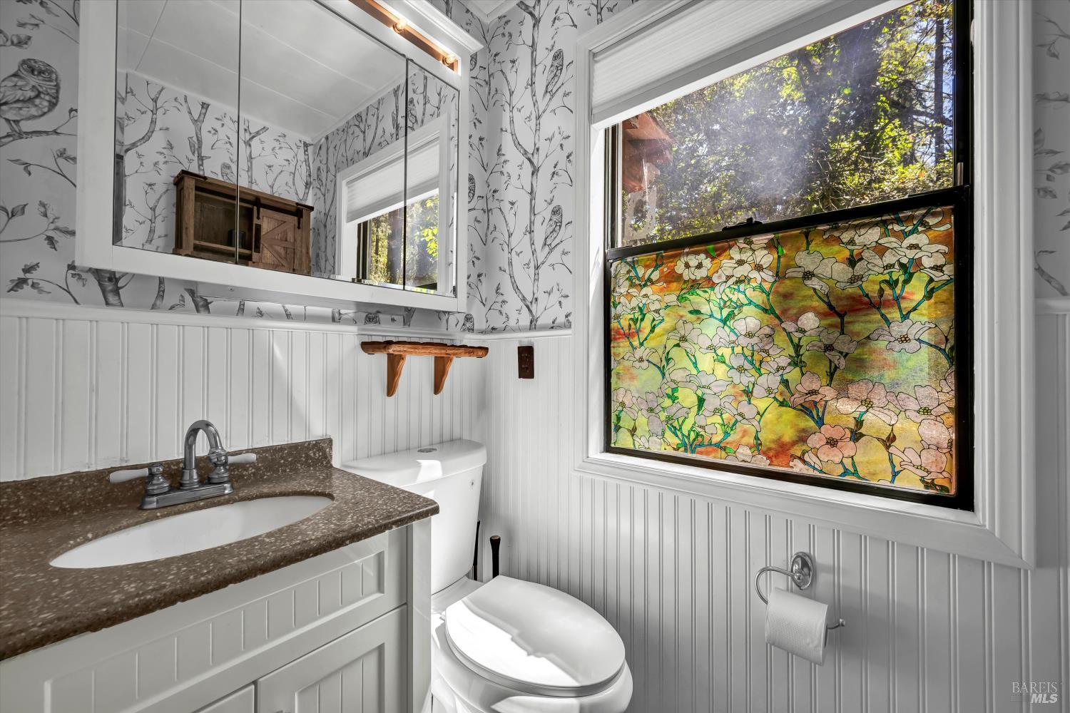 Detail Gallery Image 11 of 24 For 17097 Dogwood Way, Middletown,  CA 95461 - 2 Beds | 1 Baths