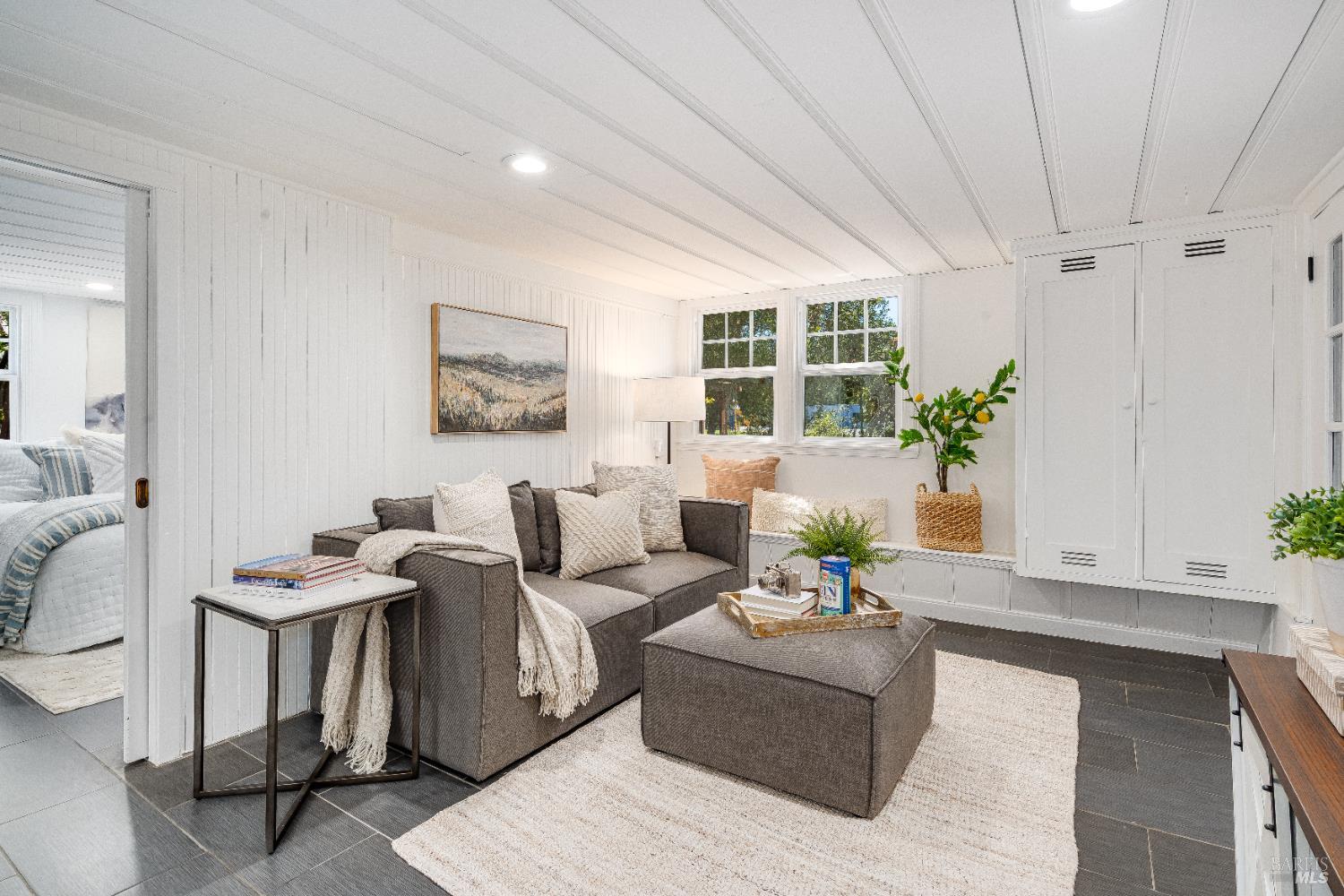 Detail Gallery Image 31 of 77 For 203 E 1st St, Napa,  CA 94559 - 4 Beds | 2/1 Baths