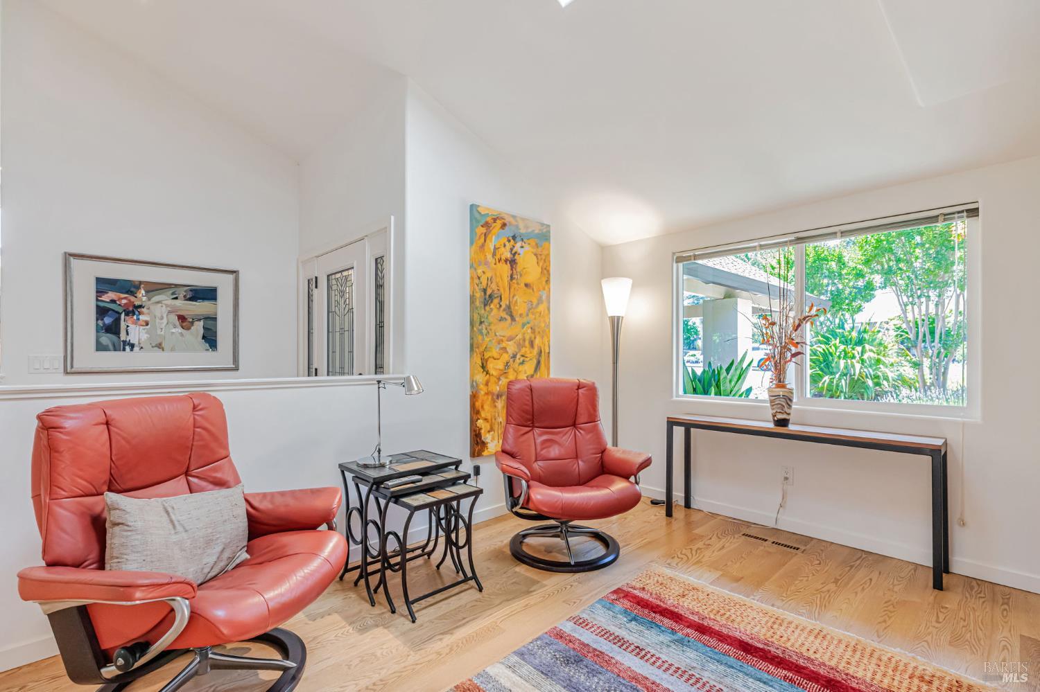 Detail Gallery Image 4 of 36 For 464 Oak Brook Ct, Santa Rosa,  CA 95409 - 2 Beds | 2 Baths