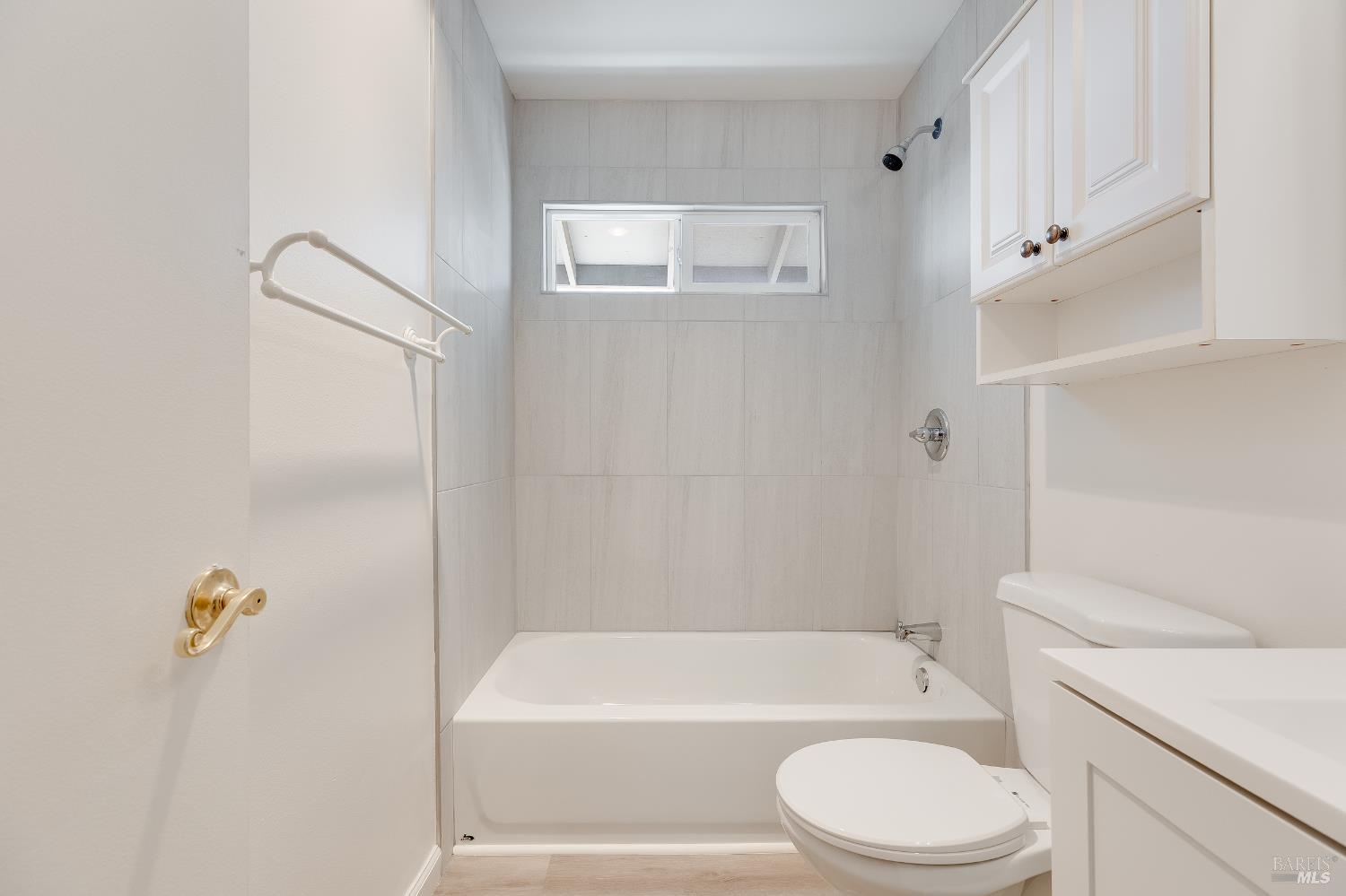 Detail Gallery Image 26 of 62 For 117 Sunset Cir #34,  Benicia,  CA 94510 - 3 Beds | 1/1 Baths