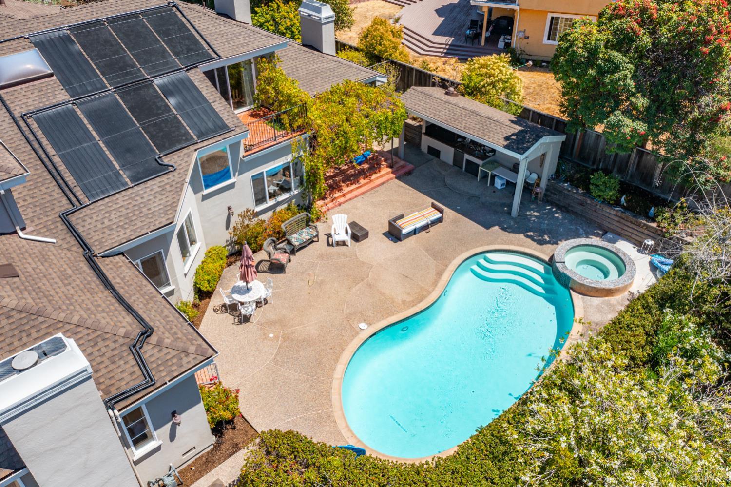 Detail Gallery Image 7 of 25 For 63 Bay Way, San Rafael,  CA 94901 - 4 Beds | 3/1 Baths