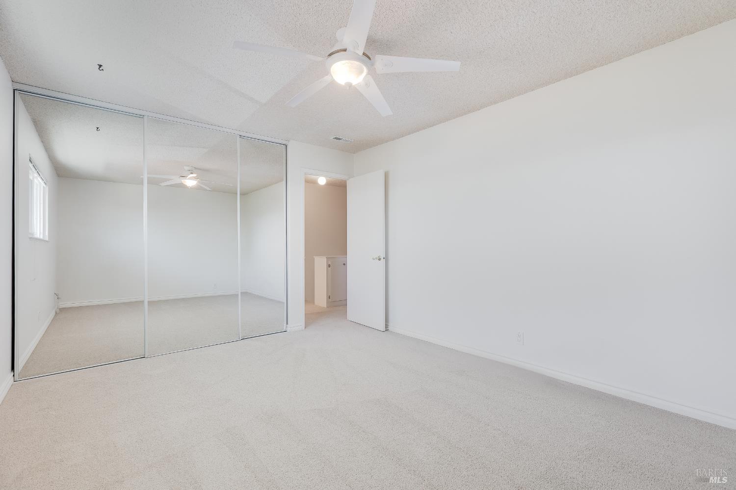 Detail Gallery Image 30 of 62 For 117 Sunset Cir #34,  Benicia,  CA 94510 - 3 Beds | 1/1 Baths