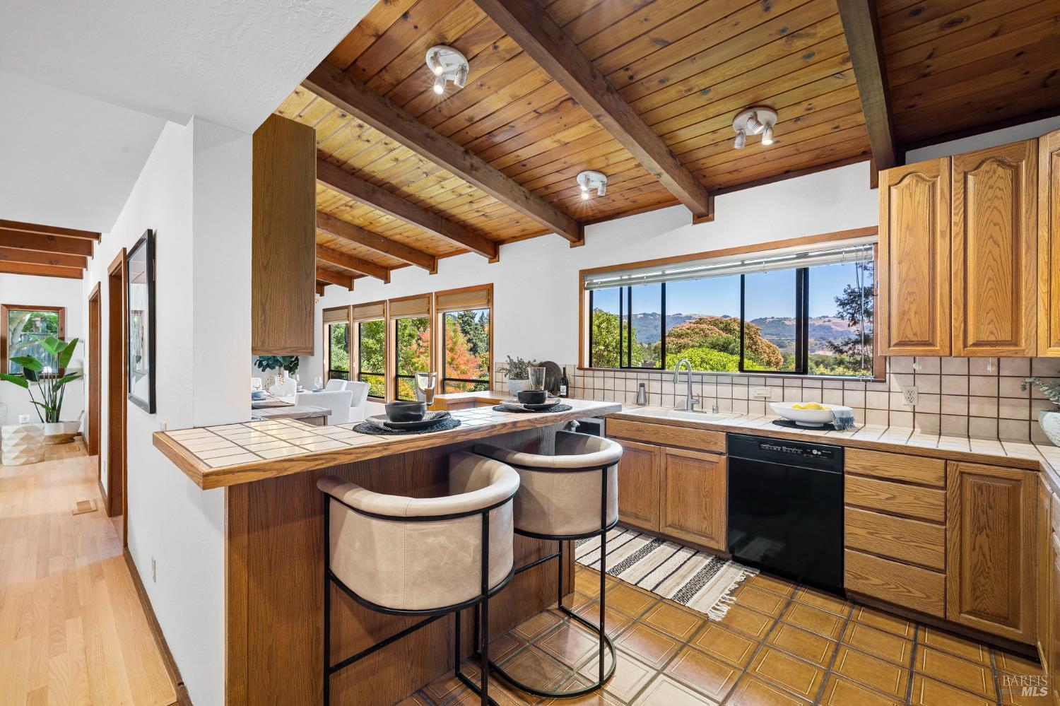 Detail Gallery Image 14 of 70 For 4795 Ponderosa Dr, Santa Rosa,  CA 95404 - 4 Beds | 3/1 Baths