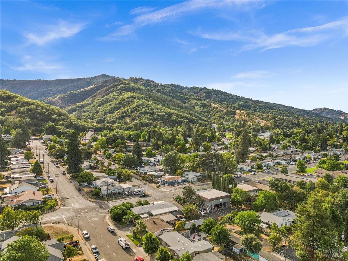 Detail Gallery Image 34 of 40 For 110 Tedford Ave, Ukiah,  CA 94565 - 4 Beds | 3 Baths