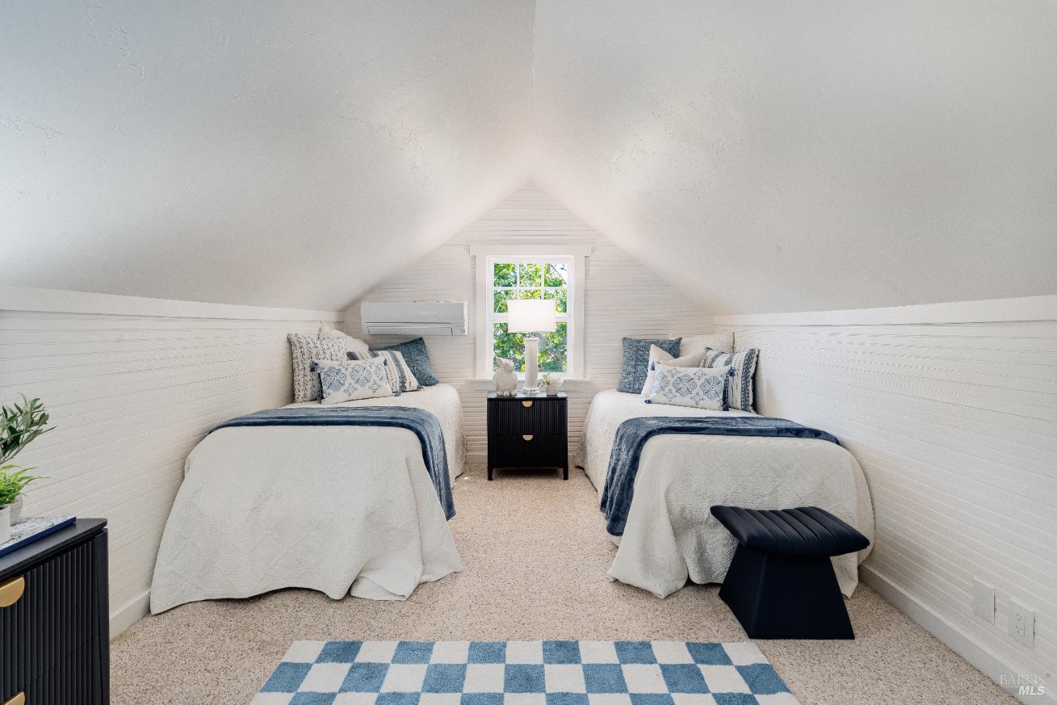 Detail Gallery Image 42 of 77 For 203 E 1st St, Napa,  CA 94559 - 4 Beds | 2/1 Baths