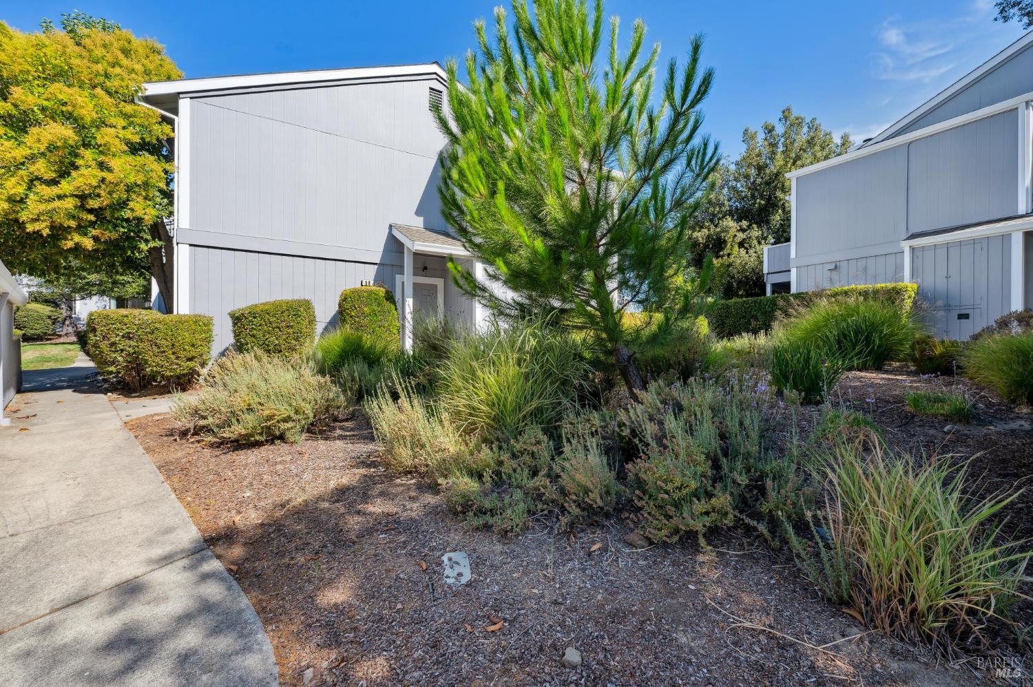 Detail Gallery Image 22 of 24 For 58 Hector Ln, Novato,  CA 94949 - 2 Beds | 1 Baths