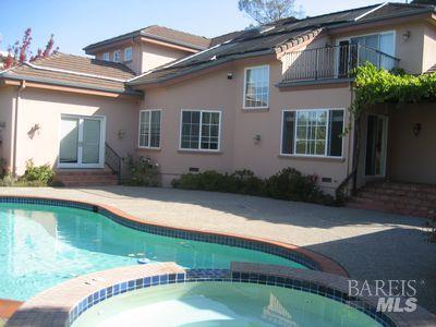 Detail Gallery Image 16 of 25 For 63 Bay Way, San Rafael,  CA 94901 - 4 Beds | 3/1 Baths