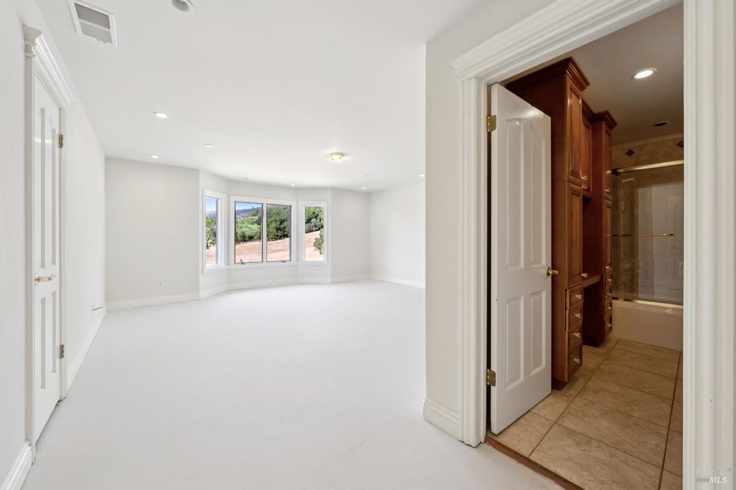 Detail Gallery Image 51 of 96 For 5151 Wild Horse Valley Rd, Napa,  CA 94558 - 4 Beds | 6/1 Baths