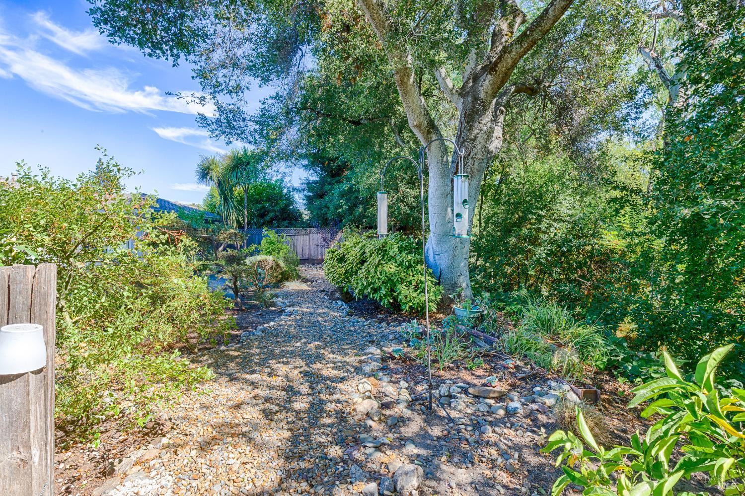 Detail Gallery Image 45 of 51 For 2880 Creekside Rd, Santa Rosa,  CA 95405 - 3 Beds | 2/1 Baths