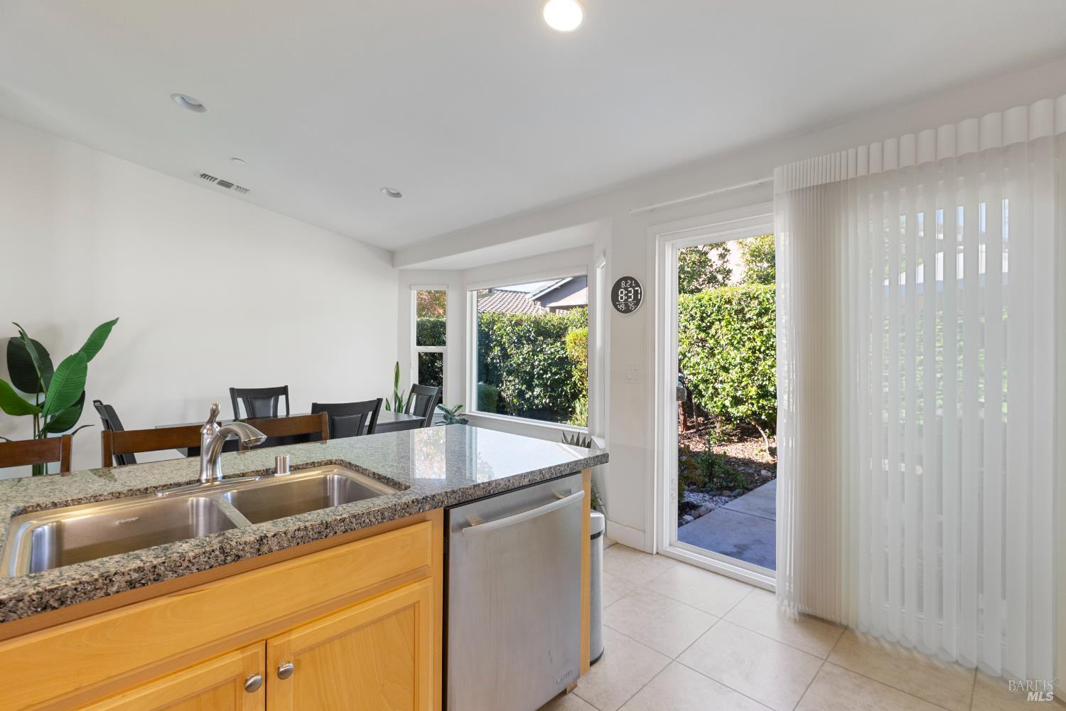 Detail Gallery Image 12 of 27 For 319 Birch Ridge Dr, Rio Vista,  CA 94571 - 2 Beds | 2 Baths