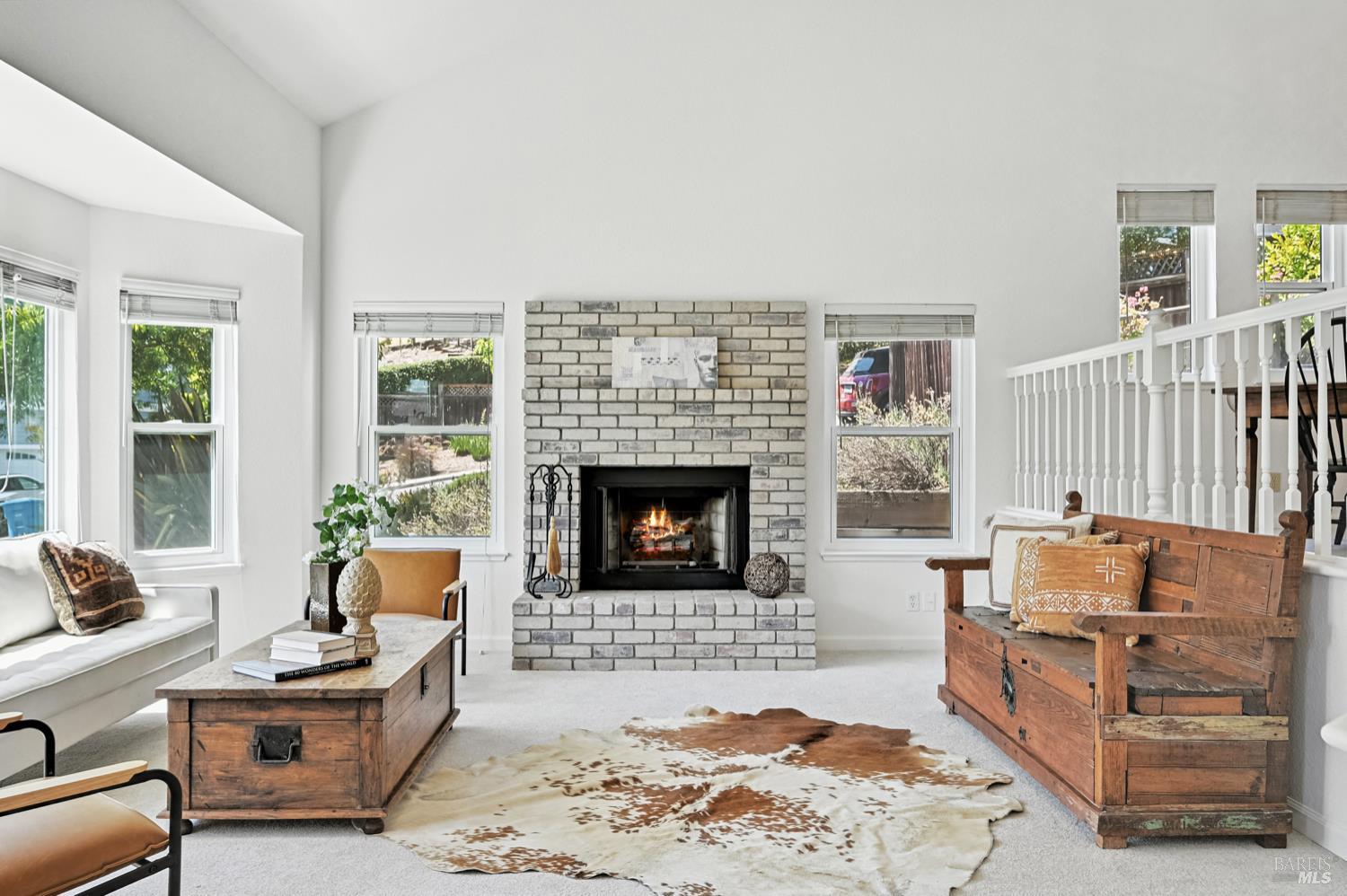 Detail Gallery Image 5 of 31 For 201 Deborah Ct, Novato,  CA 94949 - 4 Beds | 3 Baths