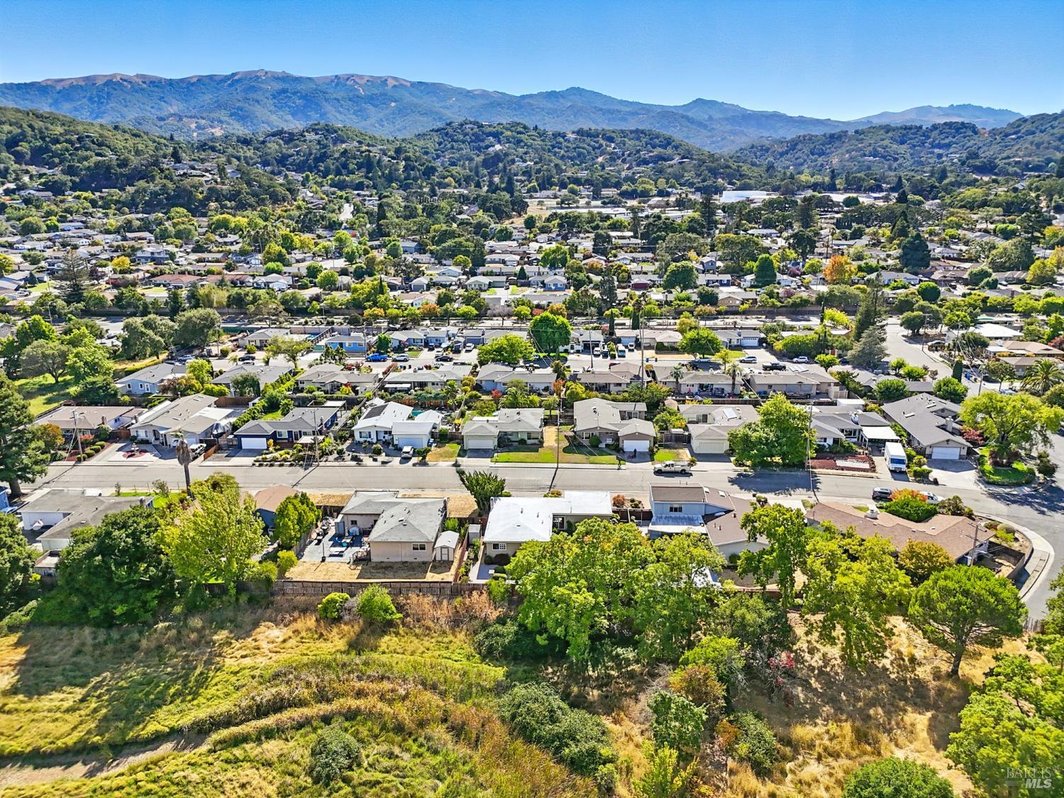 Detail Gallery Image 38 of 40 For 1388 Donna St, Novato,  CA 94947 - 3 Beds | 2 Baths