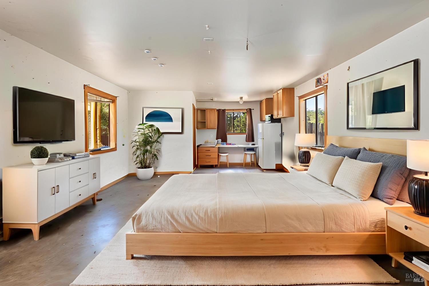 Detail Gallery Image 38 of 51 For 5414 Hessel Ave, Sebastopol,  CA 95472 - 3 Beds | 2 Baths