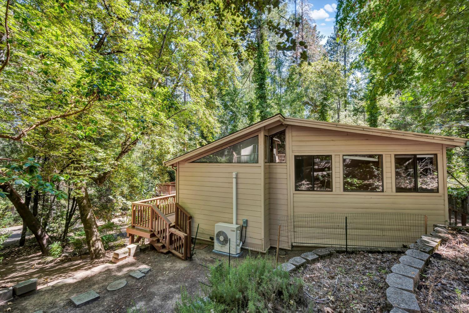 Detail Gallery Image 20 of 24 For 17097 Dogwood Way, Middletown,  CA 95461 - 2 Beds | 1 Baths