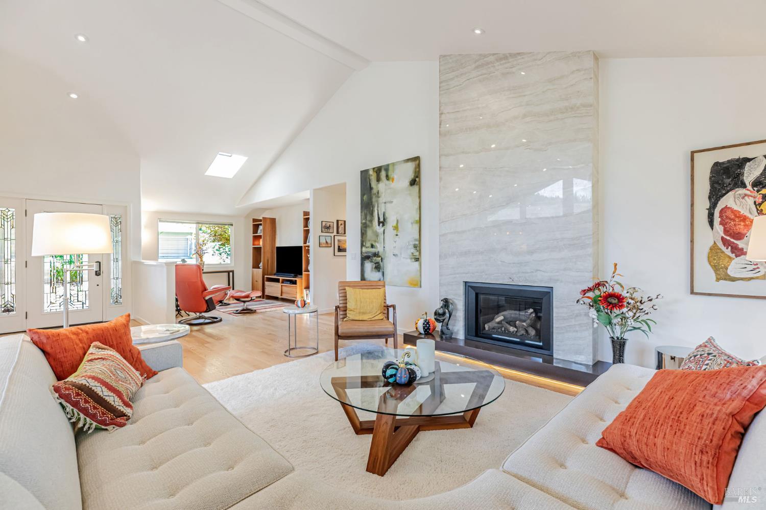Detail Gallery Image 9 of 36 For 464 Oak Brook Ct, Santa Rosa,  CA 95409 - 2 Beds | 2 Baths