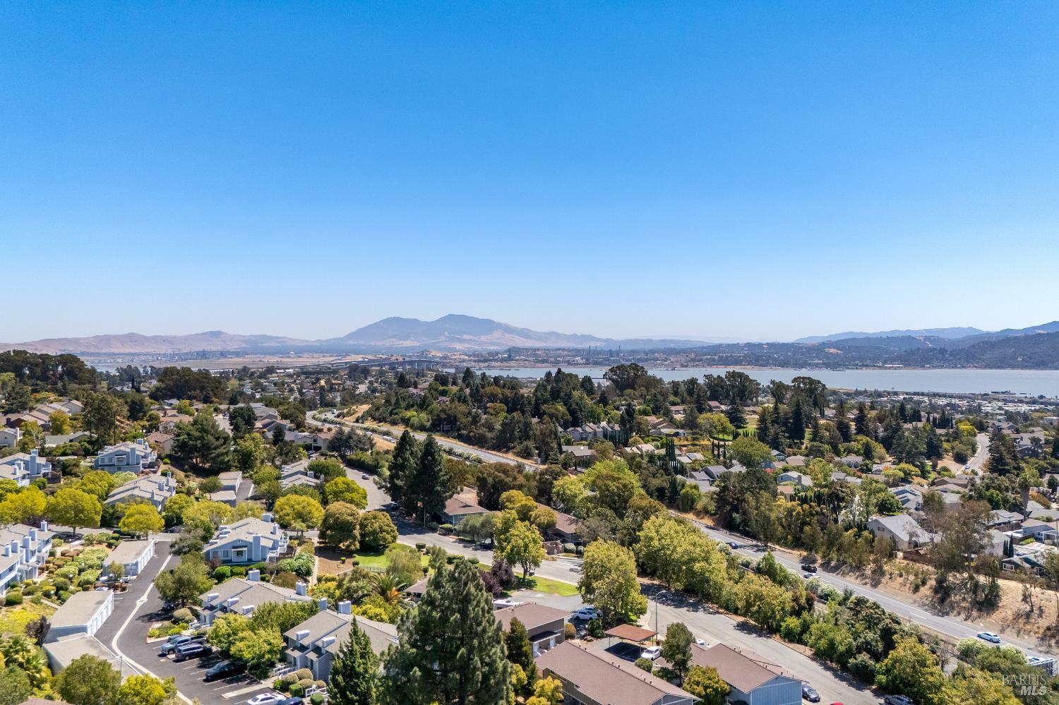 Detail Gallery Image 61 of 62 For 117 Sunset Cir #34,  Benicia,  CA 94510 - 3 Beds | 1/1 Baths