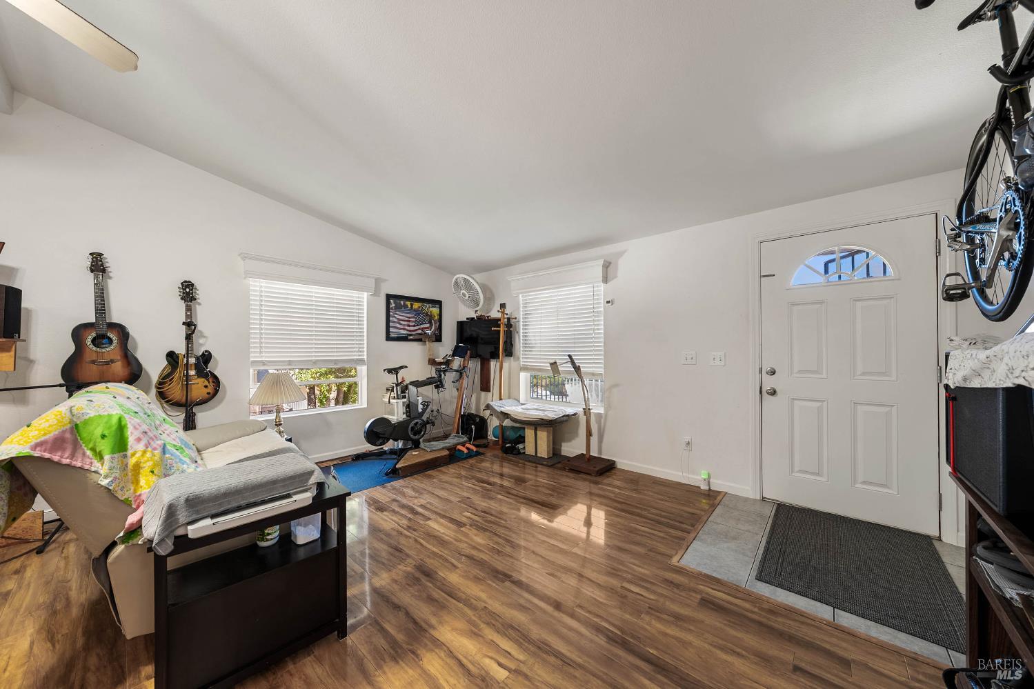 Detail Gallery Image 2 of 40 For 5187 Tomahawk Way, Kelseyville,  CA 95451 - 2 Beds | 2 Baths