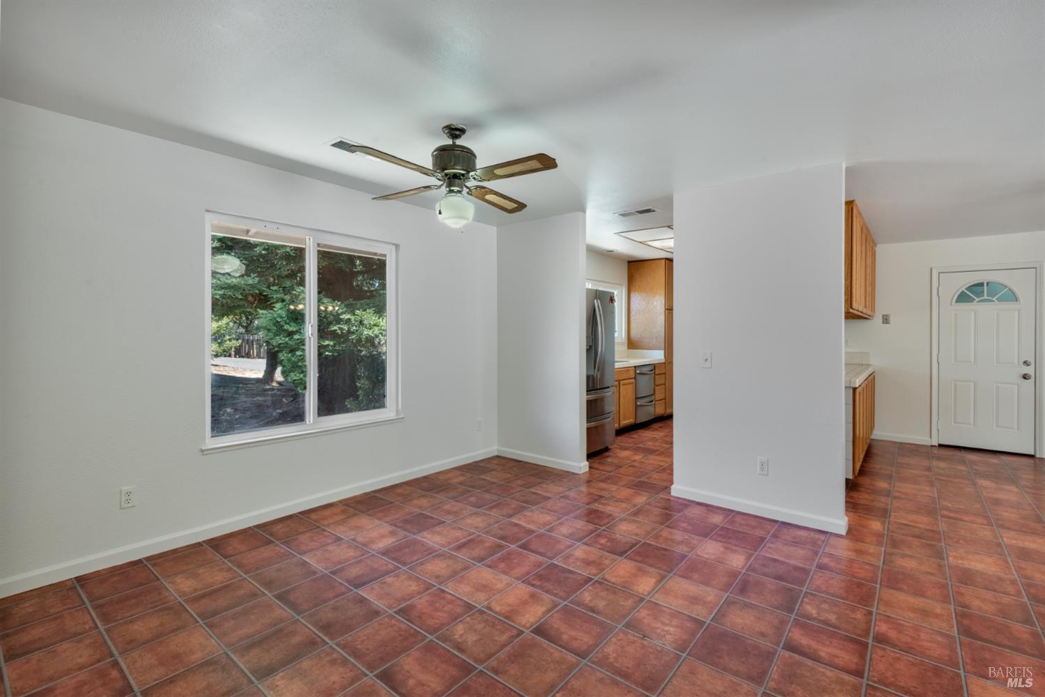 Detail Gallery Image 15 of 51 For 5414 Hessel Ave, Sebastopol,  CA 95472 - 3 Beds | 2 Baths