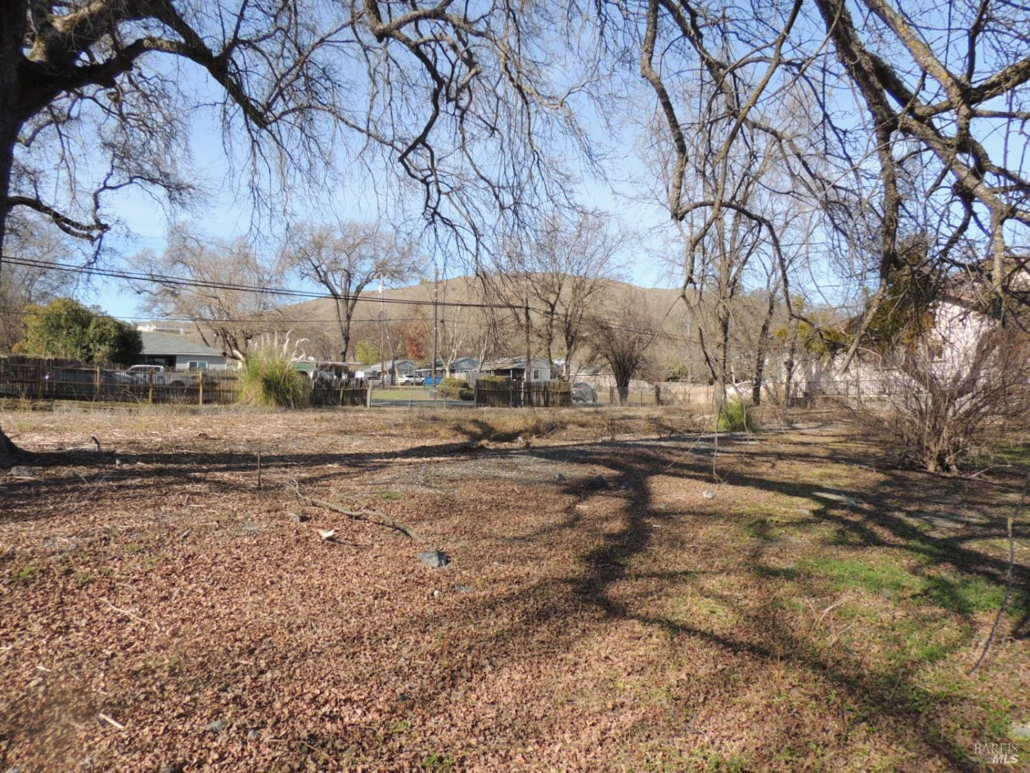 Detail Gallery Image 9 of 14 For 3530 Lakeshore Blvd, Lakeport,  CA 95453 - – Beds | – Baths